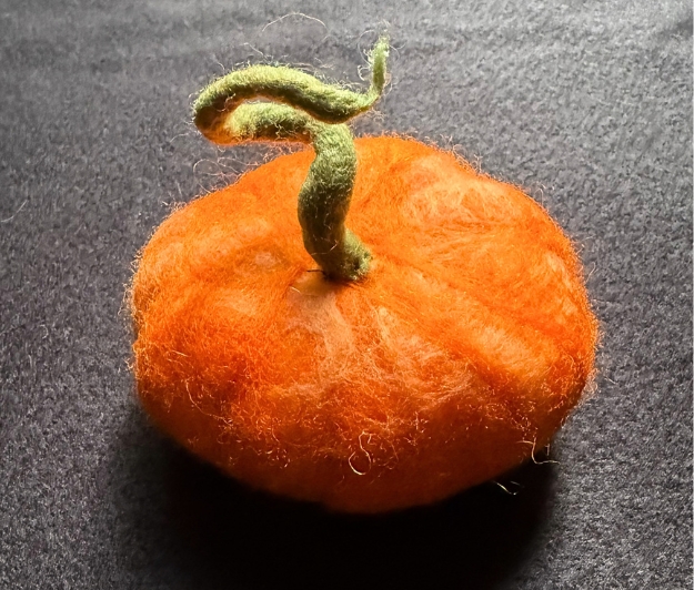 Nuno-Felting: Felted Pumpkins
